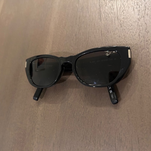 Authentic Saint Laurent 51mm rounded sunglasses main image 4
